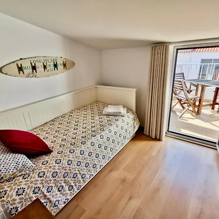 Apartment Sea View Terrace, 30m, Parking Available, Air Conditioning *